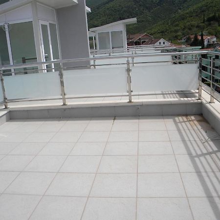 Apartment Vinograd Herceg Novi Exterior foto